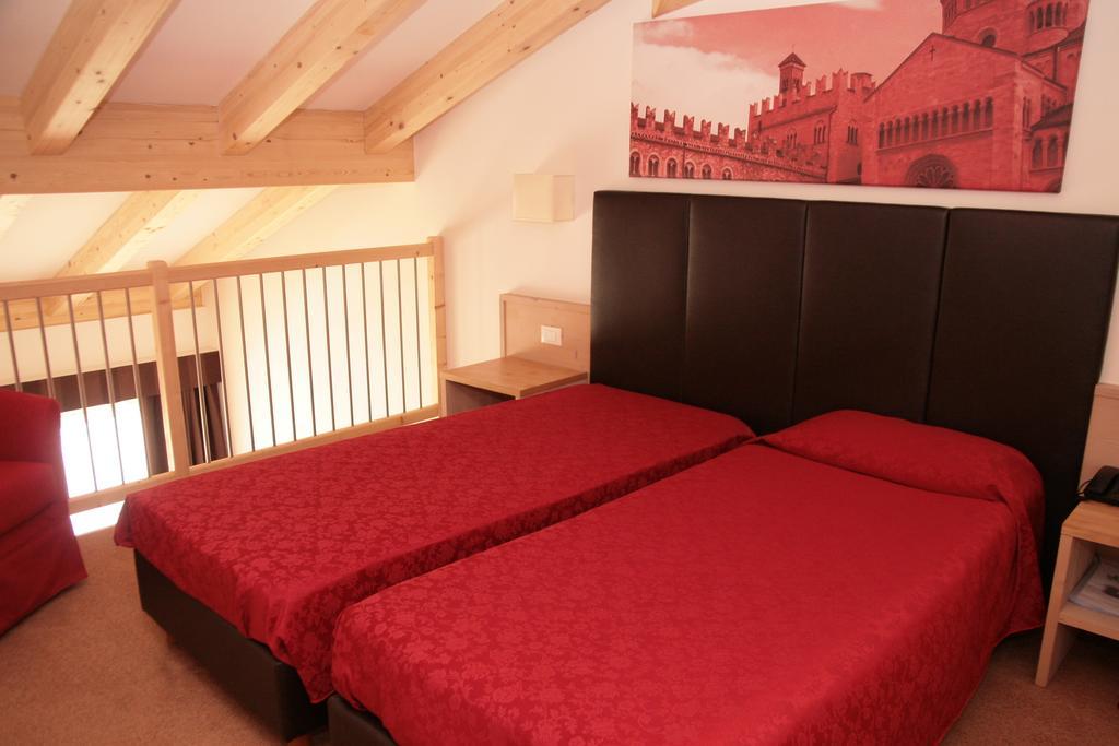 Casa Vigolana Natural Garni Hotell Vigolo Vattaro Rum bild